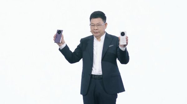 盟配资 华为Mate小屏杀回来了！这mini，真给我看爽了